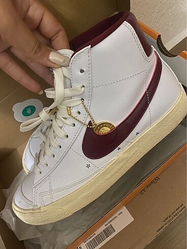 Nike blazer se 77