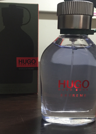 Sıfır, kutusunda Hugo Boss parfüm. 