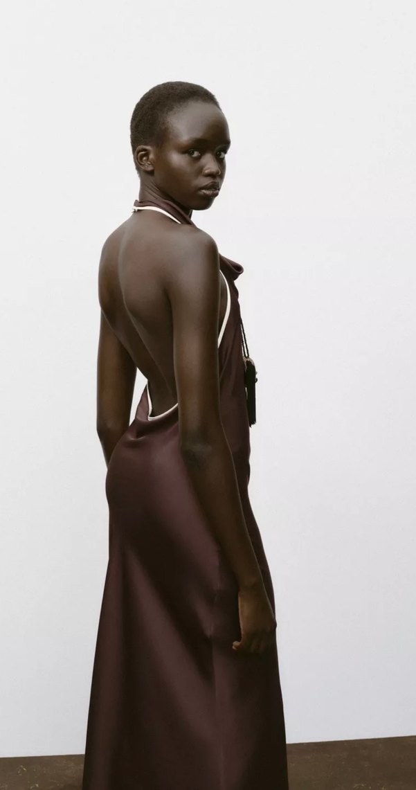 Kahverengi Uzun Drapeli saten Kadın Elbise - Görsel 4