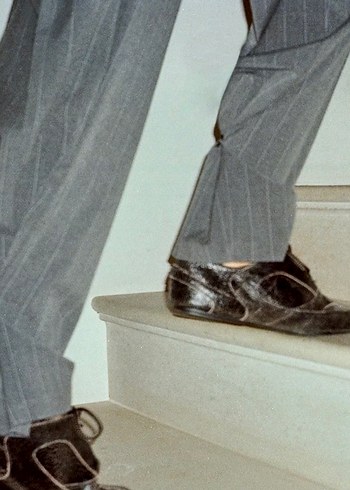 Düğmeli Gri Çizgili  Kadın Pantolon - Görsel 4