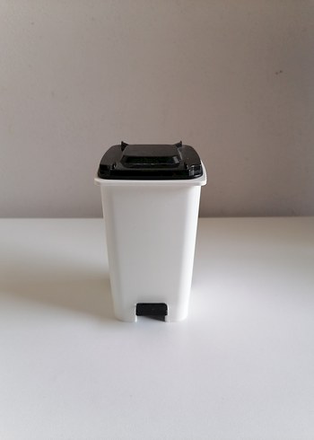 Mini çöp kovası