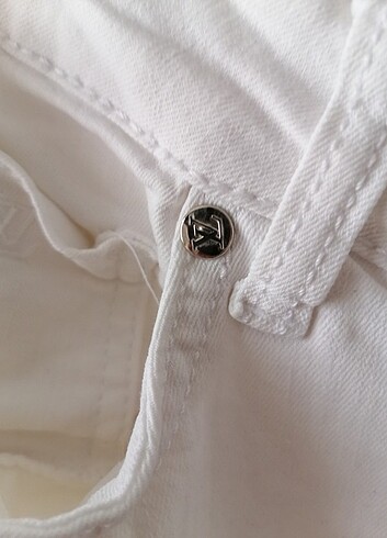 Louis Vuitton Beyaz kot pantolon 