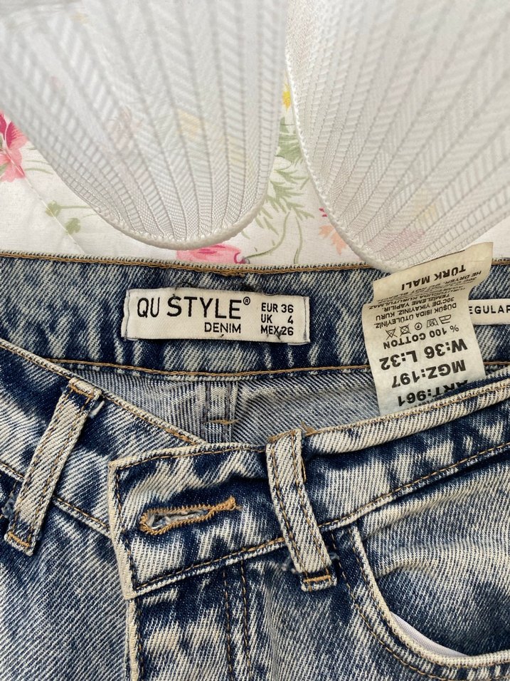 Düğmeli Bağlama Desenli Rahat Kesim Kadın Jean - Görsel 2