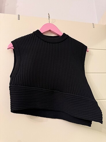 Zara Zara crop triko üst