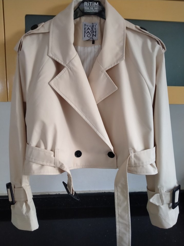 Bej Kemerli Kadın Kısa Tenç Crop - Görsel 2