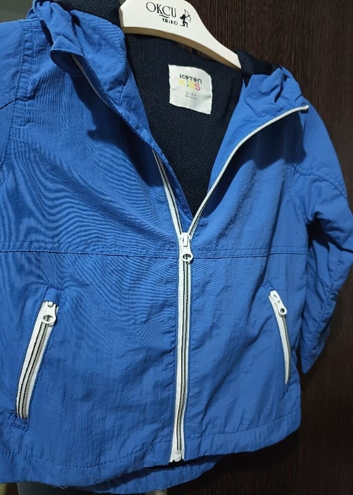 Koton Kids 3-4 Yaş Şapkalı Yağmurluk - Görsel 4