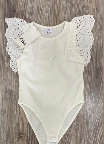 Zara Zara Fırfırlı Bluz ????
