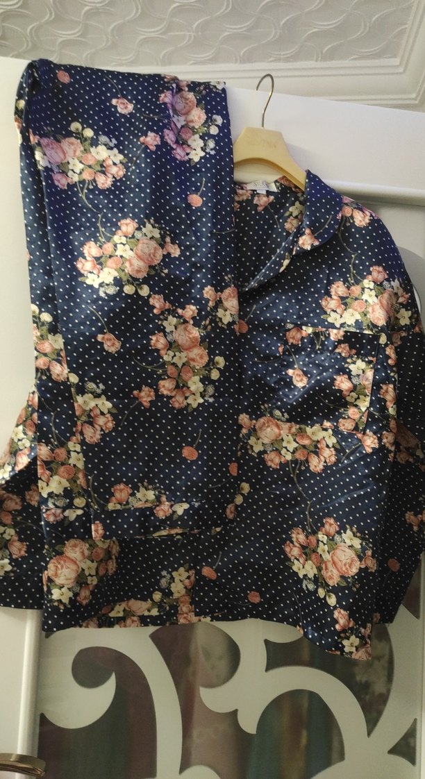 Çiçek Desenli Uzun Kollu Kadın Gömlek - Görsel 2