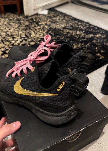 Nike LeBron Witness 3 - Görsel 3