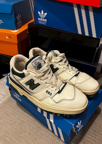 New Balance 550
