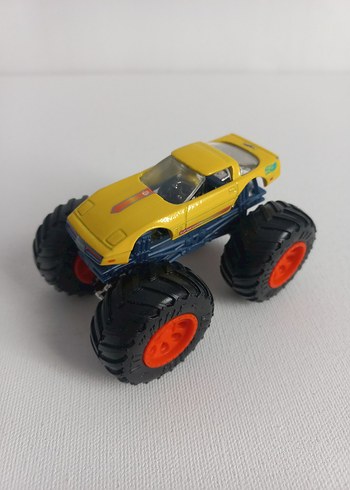 Barbie Corvette canavar kamyon