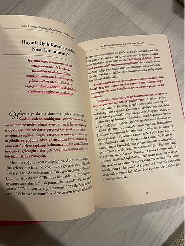 Esra Ezmeci - Düştüğünde kalkarsan hayat güzeldir