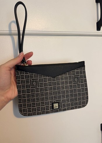 Anne Klein El Çantası