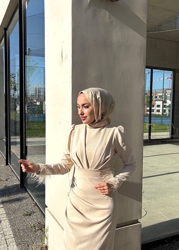 Bej Uzun Kollu Drapeli Abiye Elbise - Görsel 3