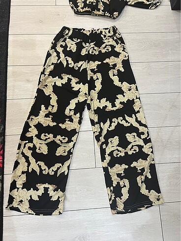 m Beden Crop pantolon ikili takım
