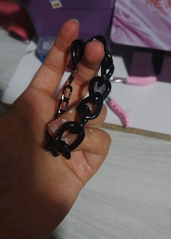 Siyah Zincir Detaylı Kadın El Zinciri - Görsel 2