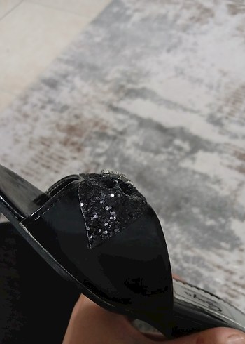 Klasik Siyah Yılan Desenli Kadın Terlik - Görsel 3