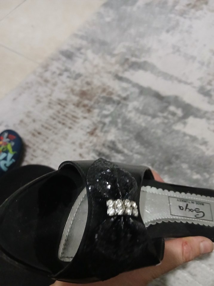 Klasik Siyah Yılan Desenli Kadın Terlik - Görsel 4