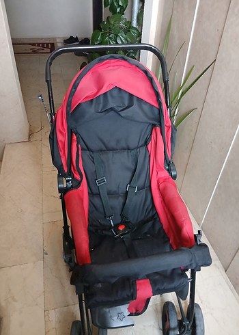 Kırmızı Bebek Arabası - Görsel 4