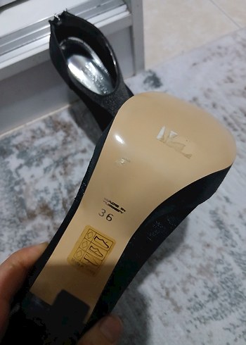 Parlak Siyah Seksi Topuklu Gece Ayakkabısı - Görsel 4