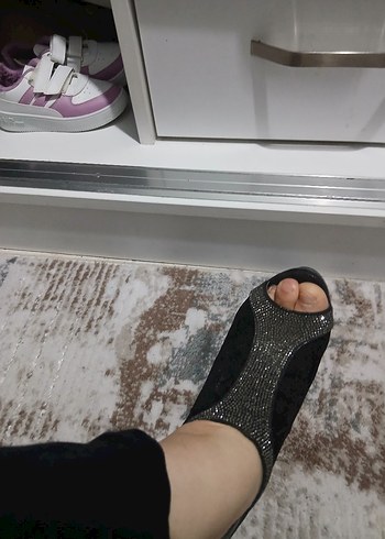 Parlak Siyah Seksi Topuklu Gece Ayakkabısı - Görsel 3