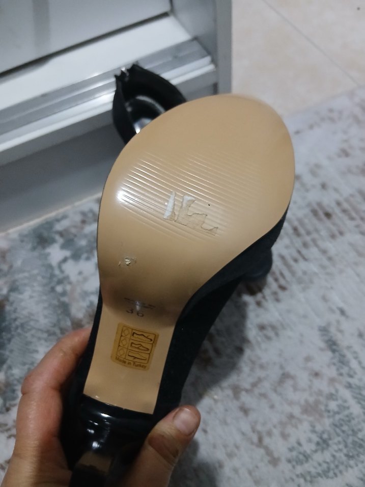 Parlak Siyah Seksi Topuklu Gece Ayakkabısı - Görsel 5