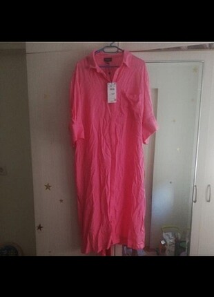 Pembe etiketli şık spor elbise
