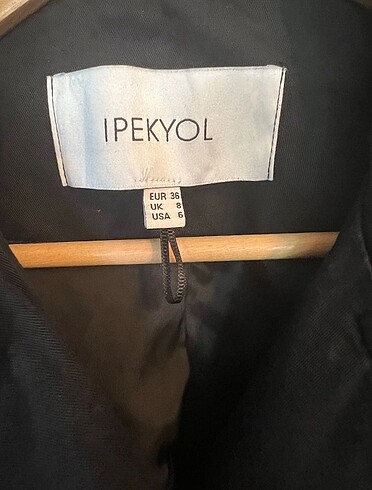 s Beden İpekyol trençkot