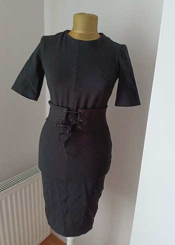 Siyah Kemerli Midi Giyimli Kadın Elbise - Görsel 3