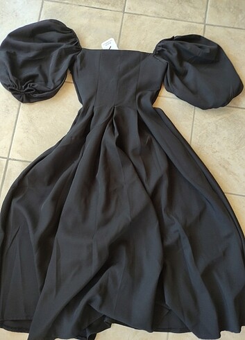 36 Beden siyah Renk Uzun elbise 