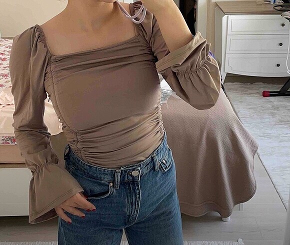 Bluzz body