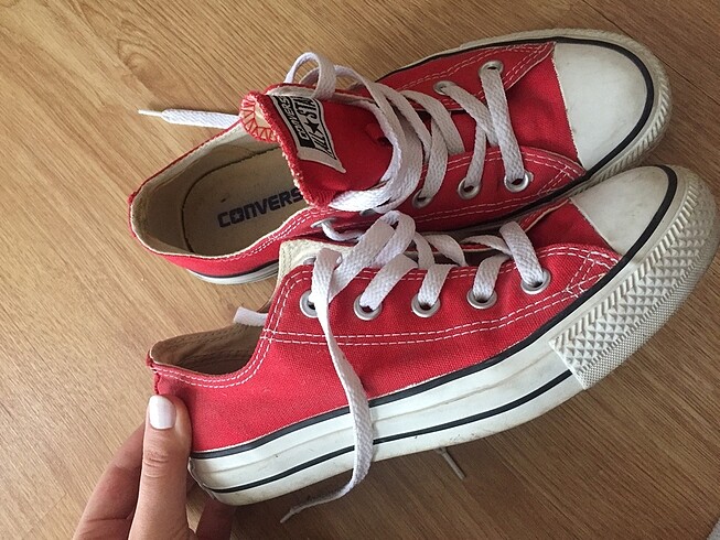 Diğer Converse