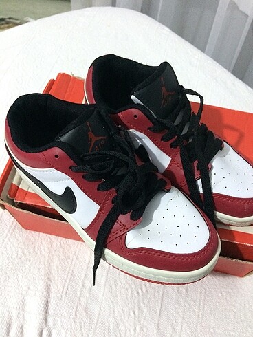 36 Beden kırmızı Renk Nike Sneaker