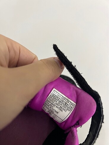 29 Beden siyah Renk Skechers simli