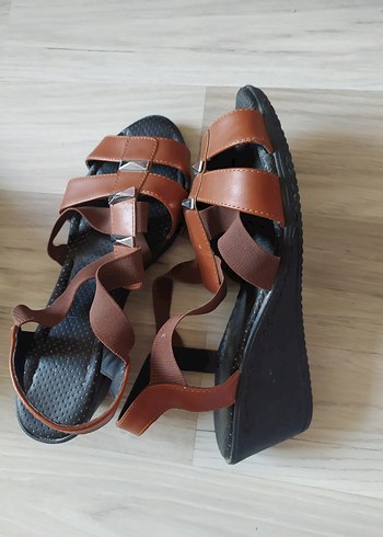Diğer Kahverengi Kadın Dolgu Topuklu Sandalet