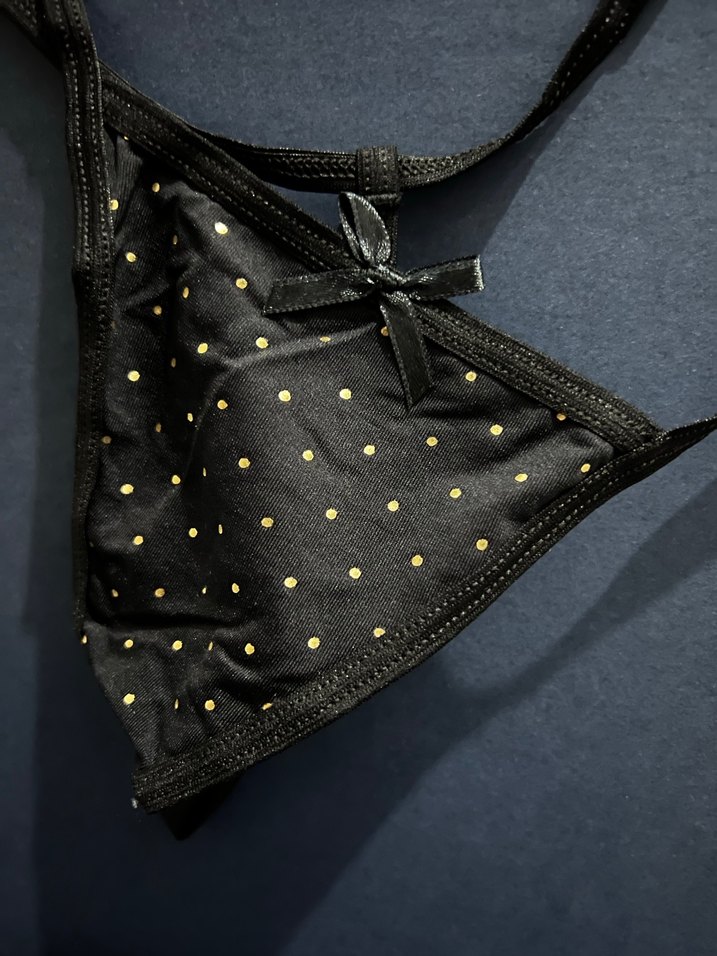 Siyah Gold Puantiyeli Mini Goth Sütyen Takımı - Görsel 4