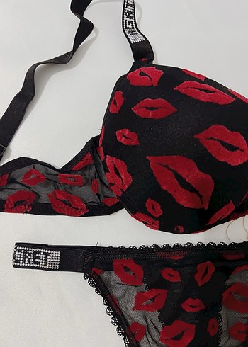 Kırmızı Desenli Dolgulu Gotik Sütyen - Görsel 3