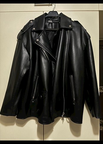 ZARA OVERSİZE DERİ CEKET - Görsel 2