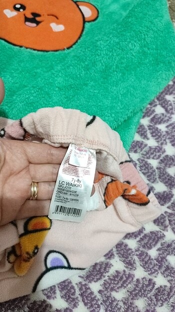 6 Yaş Beden 6 7 8 yaş polar pijama takımı sorunu yok keşke kuculmeseydi ve ç