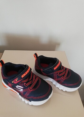 Işıklı skechers spor ayakkabı