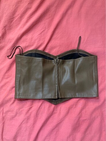Stradivarius Deri crop top - Görsel 2