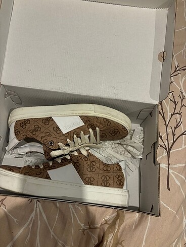38 Beden çeşitli Renk Guess orijinal kutulu ayakkabı
