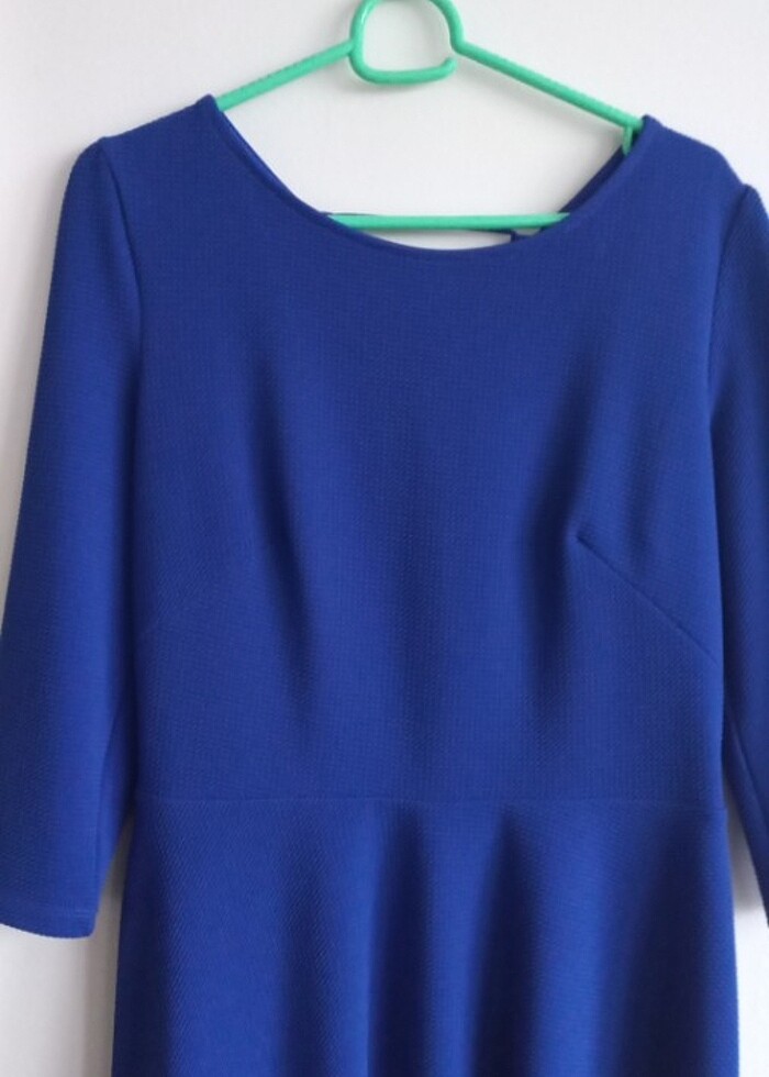 Sırt detaylı elbise  - Görsel 2