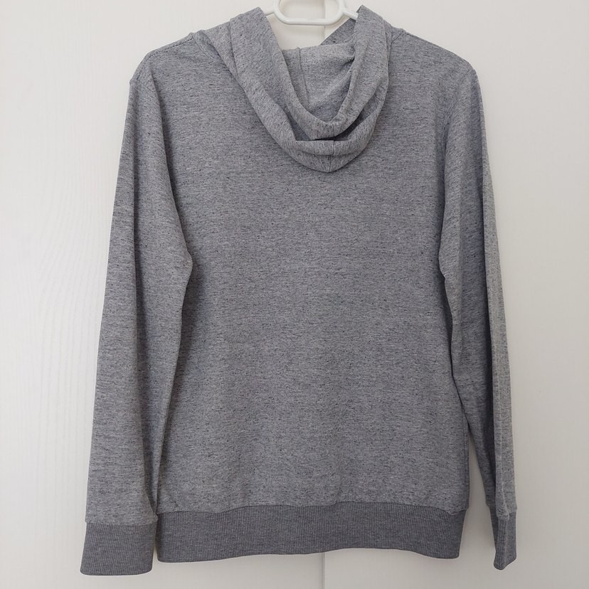 Gri Kapüşonlu Uzun Kollu Sweatshirt - Görsel 4