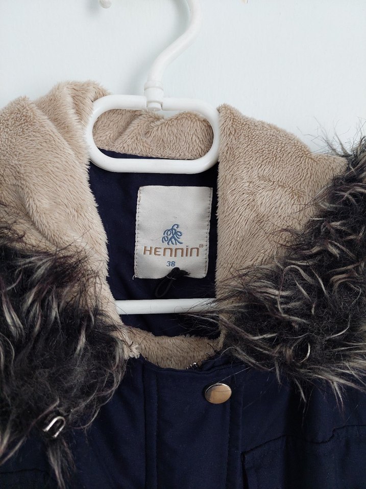 kapüşonlu lacivert uzun kışlık mont - Görsel 3