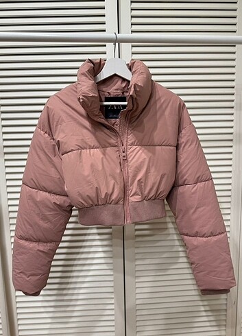 Zara Pembe Mont