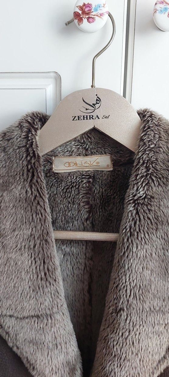 Adil Işık kalitesi ile Kürklü Kahverengi nubuk Kadın Ceket - Görsel 3