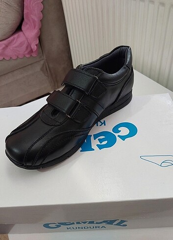 33 Beden siyah Renk Çocuk ayakkabı 