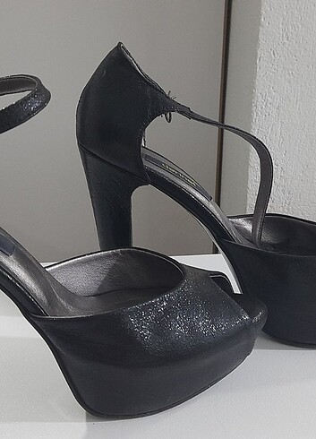 Diğer Derinet marka yüksek topuk siyah parıltılı topuklu ayakkabı