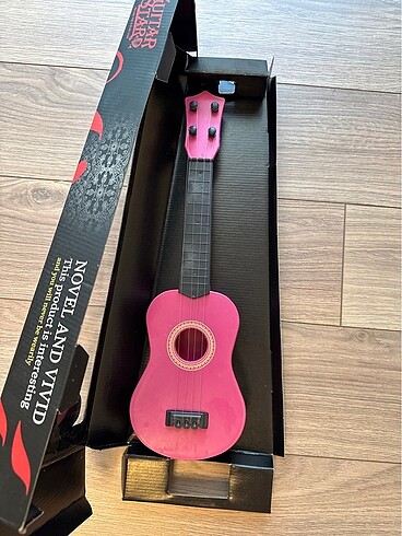 Diğer Oyuncak gitar